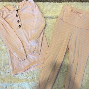 Lou Lou & Company 2T girls pink stripe top and bottom set